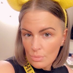 Meet your Posher, Emm